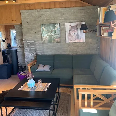 Nyaraló At Kvamskogen With A Great View Kvam